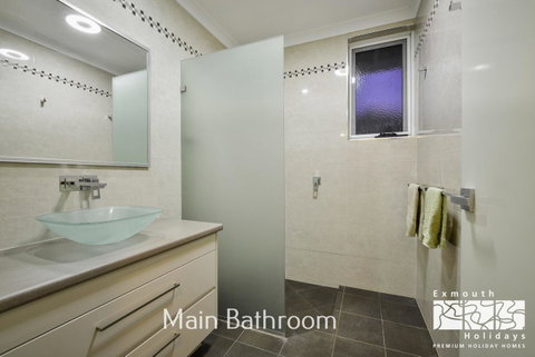 13 Learmonth Street - Close To Town Centre - Sydney Tourism 10