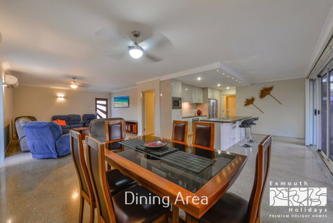13 Learmonth Street - Close To Town Centre - Sydney Tourism 6