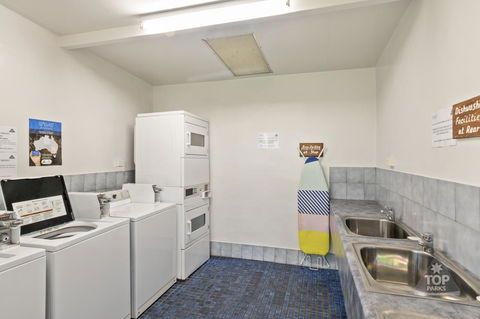 Gracetown Caravan Park - Sydney Tourism 4