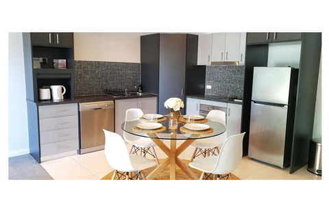 Stylish 1BDR Unit In The Heart Of Subiaco - Sydney Tourism 5