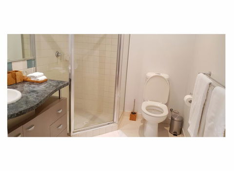 Stylish 1BDR Unit In The Heart Of Subiaco - Sydney Tourism 9