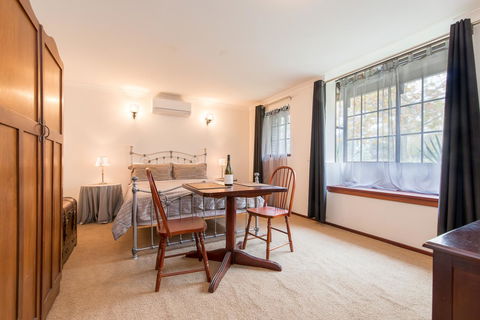 Sienna Lodge - Sydney Tourism 5