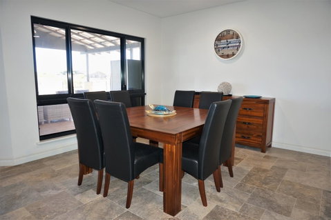 27 Corella Court - Sydney Tourism 5