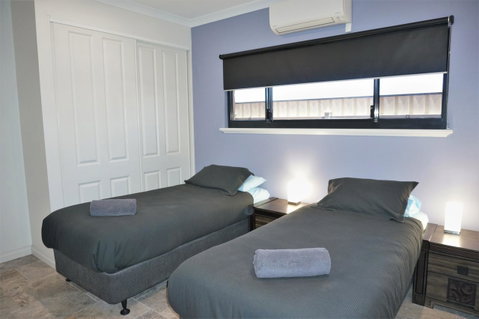 27 Corella Court - Sydney Tourism 8