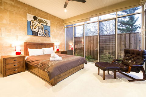 Arthouse - Sydney Tourism 12