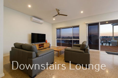 32 Corella Court - Sydney Tourism 1