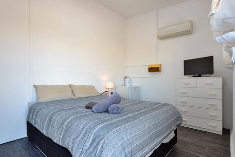 Getaway Villas Unit 389 - Sydney Tourism 3
