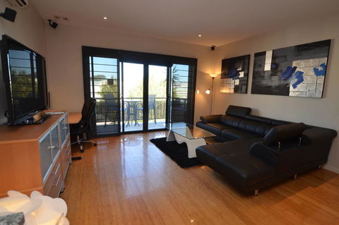 The Arcadia Apartment - Sydney Tourism 3