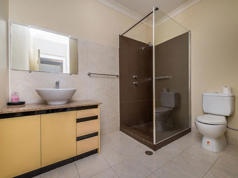 Seafront Unit 60 - Sydney Tourism 5