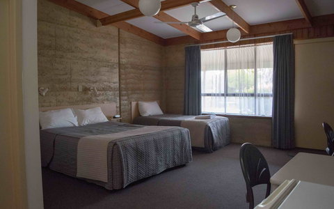 Hopetoun Motel & Chalet Village - Sydney Tourism 2