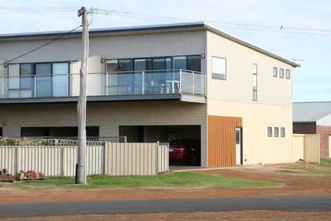 Hopetoun Motel & Chalet Village - Sydney Tourism 21