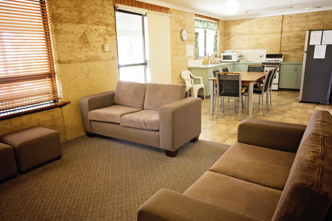 Hopetoun Motel & Chalet Village - Sydney Tourism 8