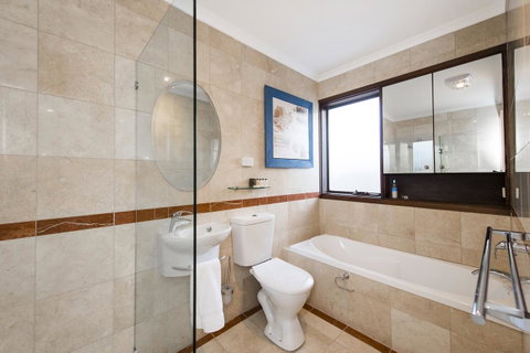 North Beach BnB - Sydney Tourism 17