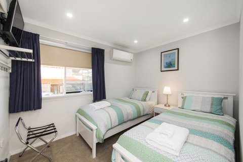 North Beach BnB - Sydney Tourism 9