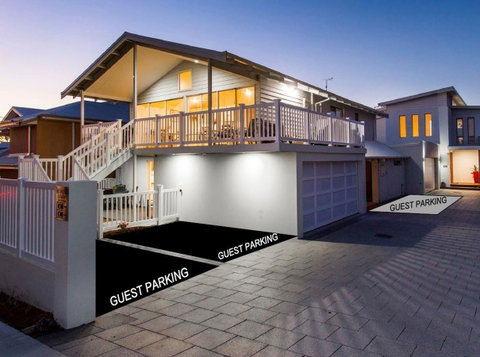 North Beach BnB - Sydney Tourism 3