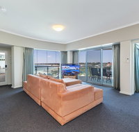 A 406 FANTASTIC OCEAN BEACH and MARINA VIEW APT AT SEASHELLS RESORT - Sydney Tourism