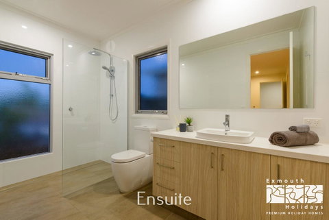 20 Madaffari Drive - Sydney Tourism 12
