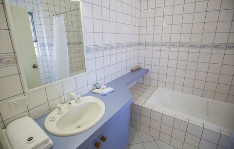 Esplanade Hotel Busselton - Sydney Tourism 16