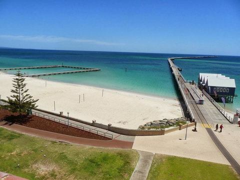 Esplanade Hotel Busselton - Sydney Tourism 8