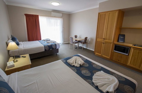 Esplanade Hotel Busselton - Sydney Tourism 18