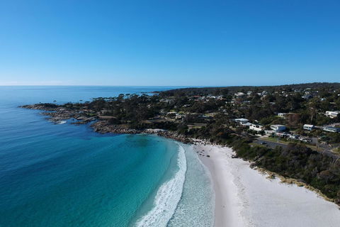 BINALONG BEACH COTTAGE Beachfront At Bay Of Fires Next To Restaurant - Sydney Tourism 10