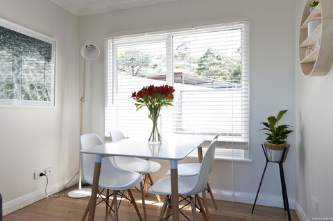 On The Beach Waterfront Apartment - Sydney Tourism 4