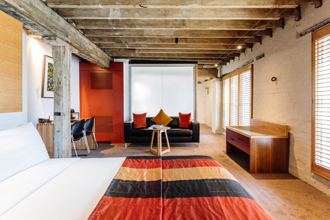 The Henry Jones Art Hotel - Sydney Tourism 15