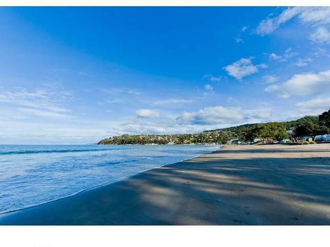 The Ultimate Beach House - Sydney Tourism 0