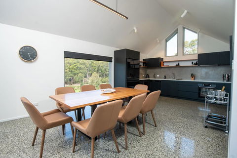 Adventure Bay Retreat Bruny Island - Sydney Tourism 28