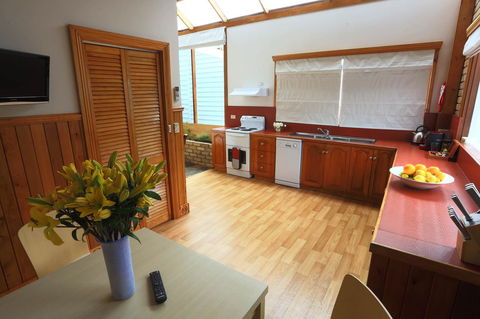 @ The Beach & Not Quite @ The Beach Holiday Cottages - Stanley - Sydney Tourism 16