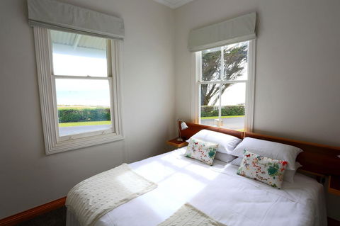 @ The Beach & Not Quite @ The Beach Holiday Cottages - Stanley - Sydney Tourism 10