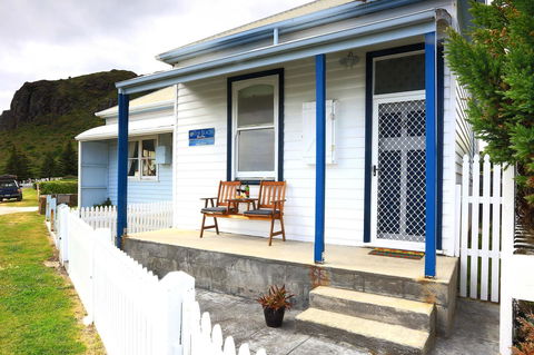 @ The Beach & Not Quite @ The Beach Holiday Cottages - Stanley - Sydney Tourism 8