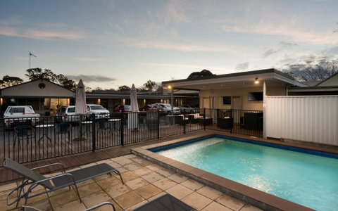 New Crossing Place Motel - Sydney Tourism 0