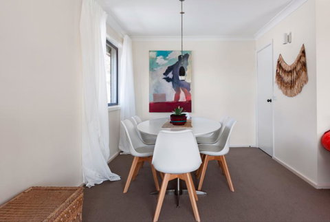 Newport Beach Spacious 2 Bedrm Apt Casa De PiÃ±a - Sydney Tourism 1