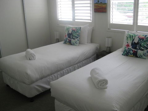 Noosa Entrance Waterfront Resort - Sydney Tourism 2