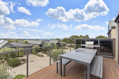 Ocean Grove House With Fantastic Ocean Views - Sydney Tourism 2