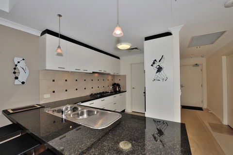 OceanView Apartment - Sydney Tourism 3