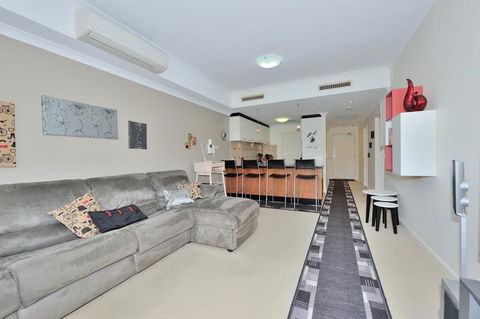 OceanView Apartment - Sydney Tourism 1
