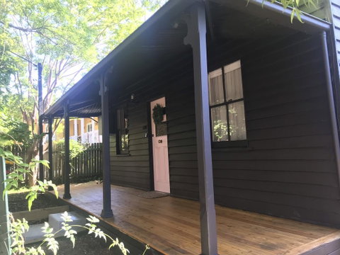 Old Railway Cottage - Sydney Tourism 0
