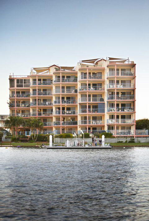 On The River Apartments - Sydney Tourism 3