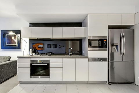 Oracle Broadbeach - Sydney Tourism 2