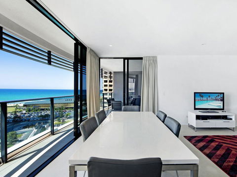 Oracle Resort Luxe Private 2 Bed - Tower 1 - Sydney Tourism 0