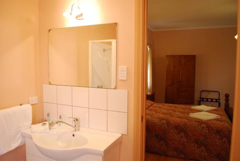 Osteria Sanso B&B - Sydney Tourism 3