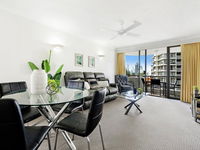 Pacific Resort in the Heart of Broadbeach