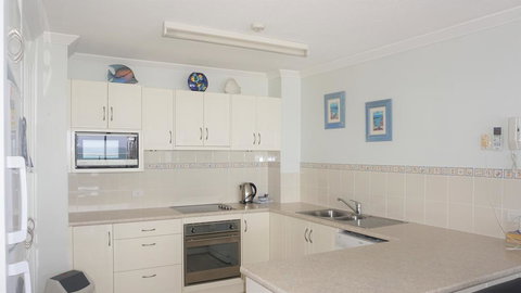Pacific Surf Absolute Beachfront Apartments - Sydney Tourism 2