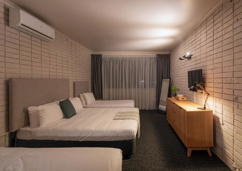 Palms Hotel - Sydney Tourism 3