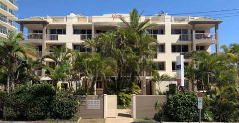 Paradis Pacifique - Sydney Tourism 0