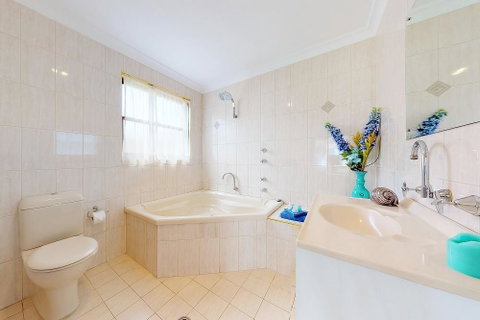 Paradise Beach Apartments - Sydney Tourism 1