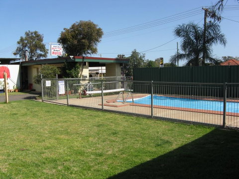 Peak Hill Golden Peak Budget Motel - Sydney Tourism 2