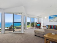 Penguin Head Retreat - fabulous views